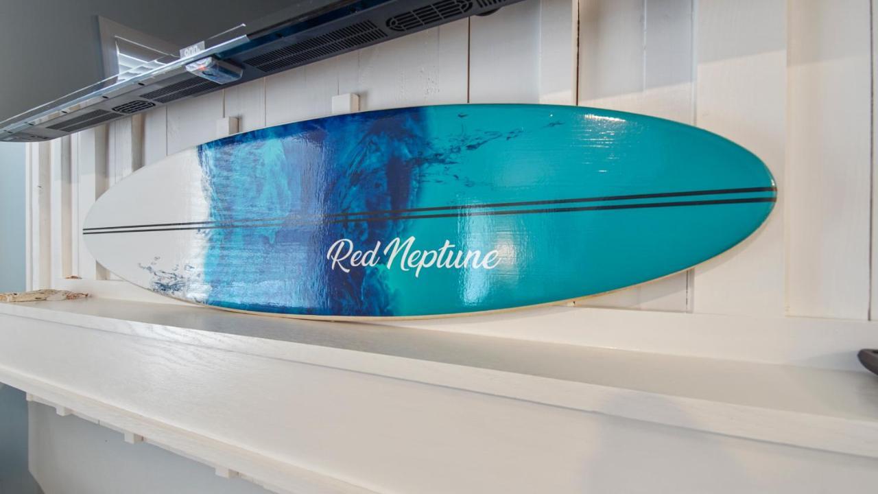 Red Neptune By Nautical Holiday home